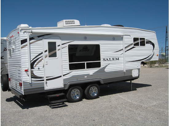 フィフスホイール2011 FOREST RIVER-CALIFORNIA Salem F23RKS: アメリカ情報 トレーラーハウス エアストリーム販売